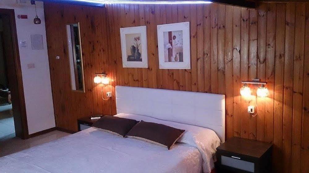 Il Mirto E La Rosa Bed and Breakfast Arenella  Eksteriør billede
