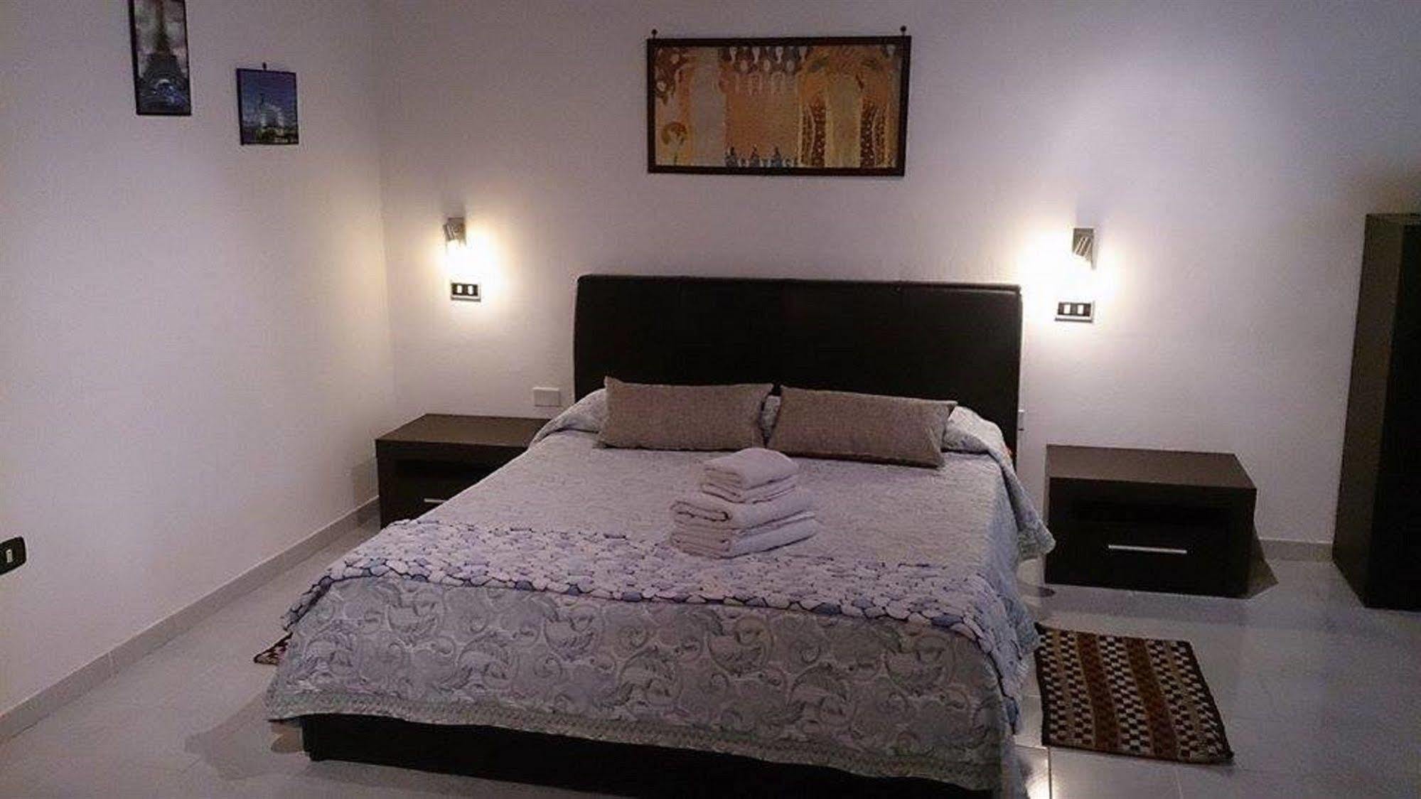 Il Mirto E La Rosa Bed and Breakfast Arenella  Eksteriør billede