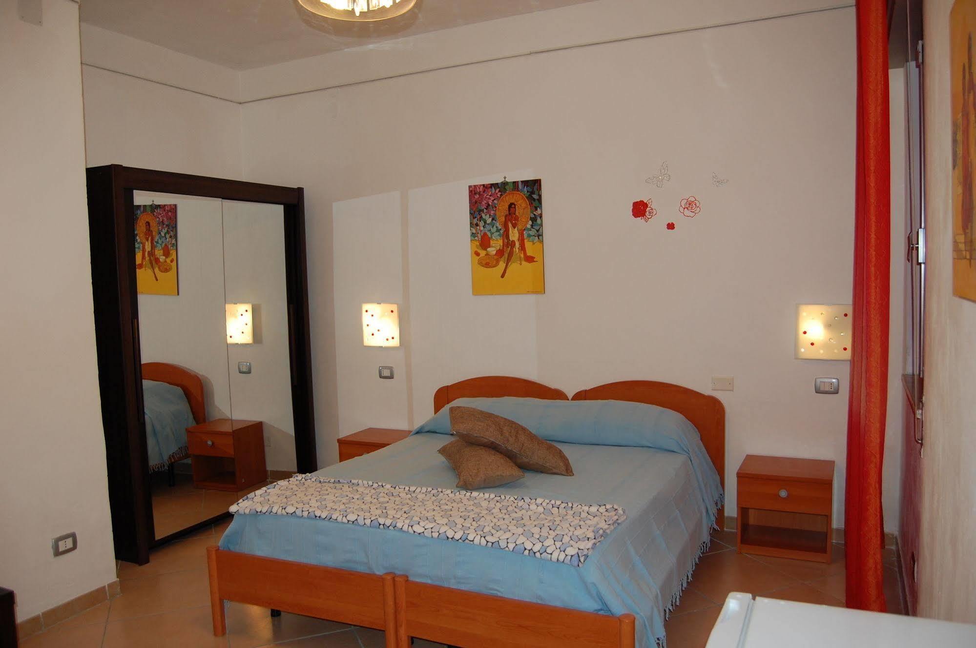 Il Mirto E La Rosa Bed and Breakfast Arenella  Eksteriør billede