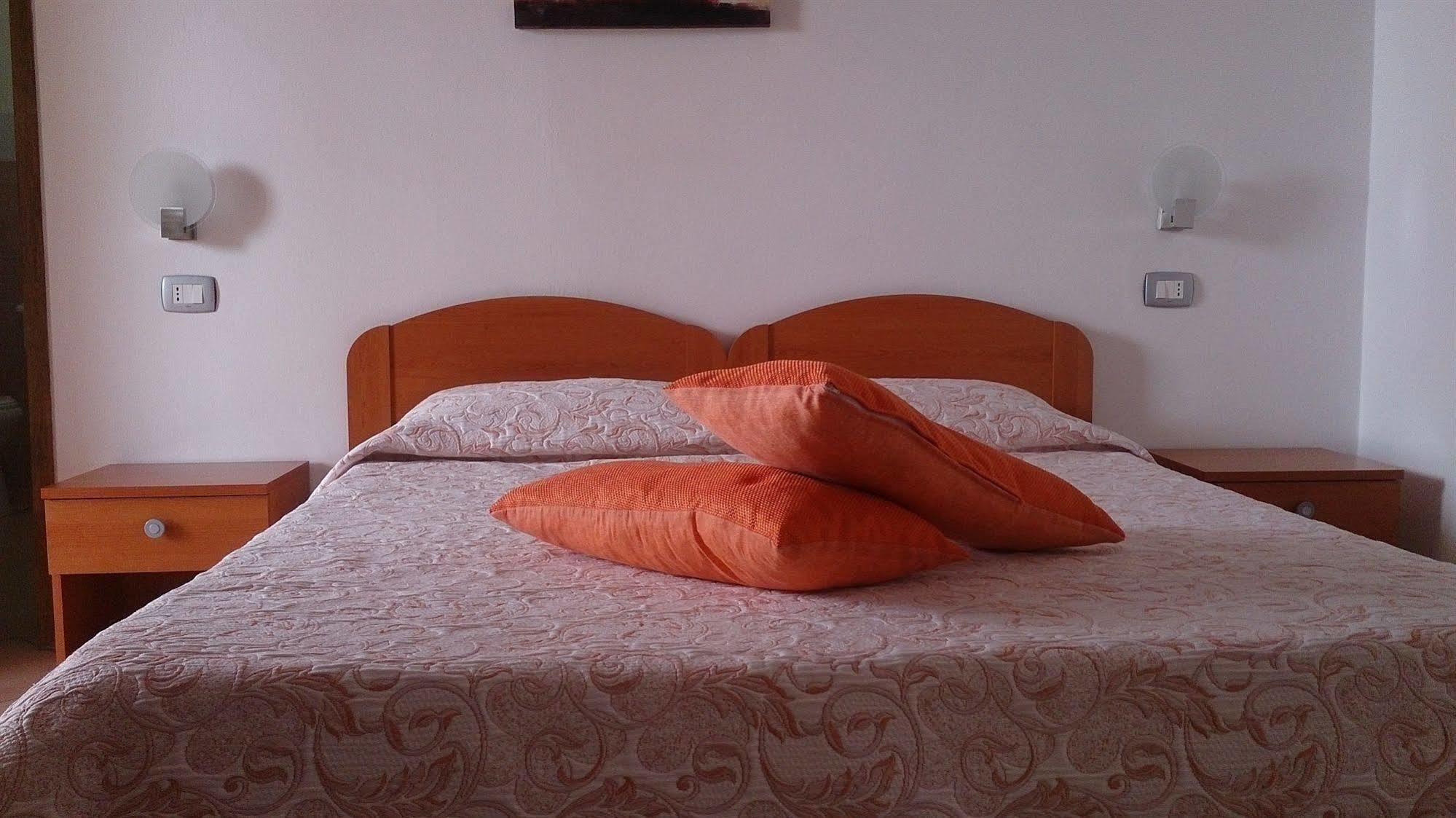 Il Mirto E La Rosa Bed and Breakfast Arenella  Eksteriør billede